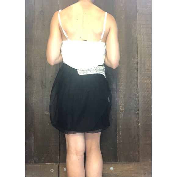 Guess by Marciano Black and White Beaded Dress XS - Picture 4 of 9